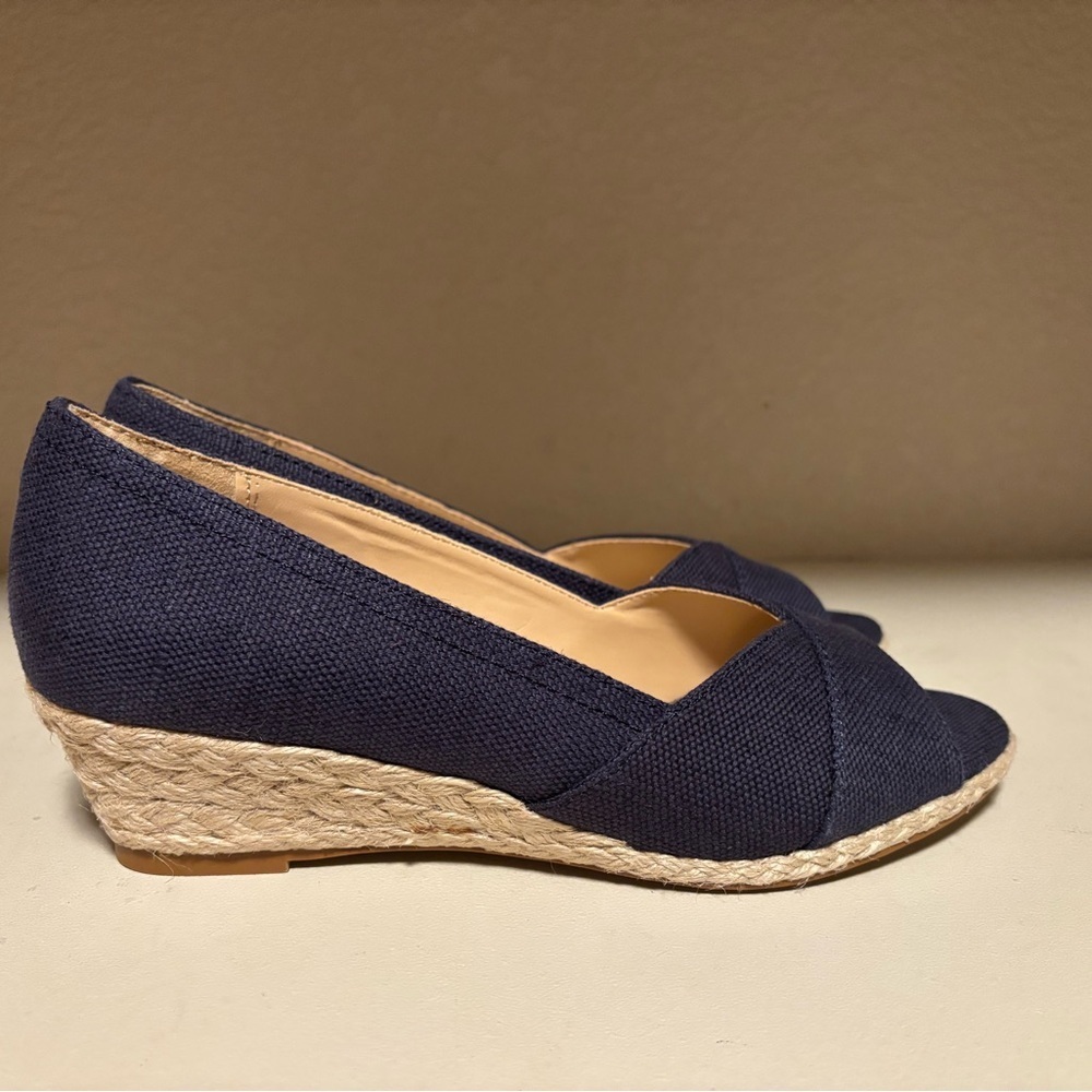 Kelly & Katie Navy Peep Toe Espadrille Flats Size 6.5